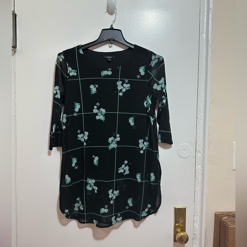 💕Alfani tunic blouse